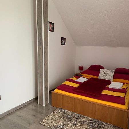 Nagcsalados Rozsa Apartman Балатонлелле Экстерьер фото