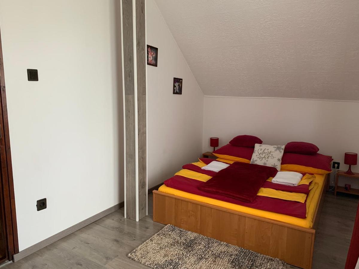 Nagcsalados Rozsa Apartman Балатонлелле Экстерьер фото