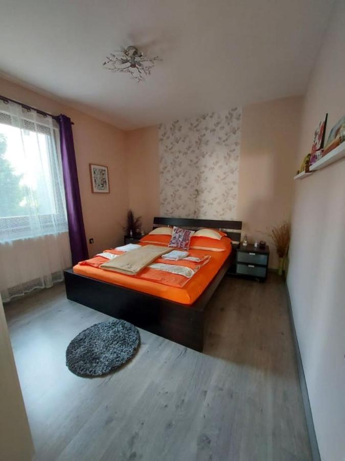 Nagcsalados Rozsa Apartman Балатонлелле Экстерьер фото