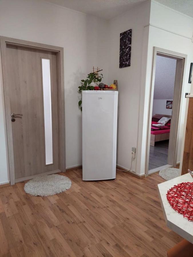 Nagcsalados Rozsa Apartman Балатонлелле Экстерьер фото